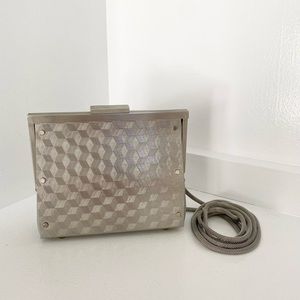 Wendy Steven’s 
Cambia Crossbody/Clutch